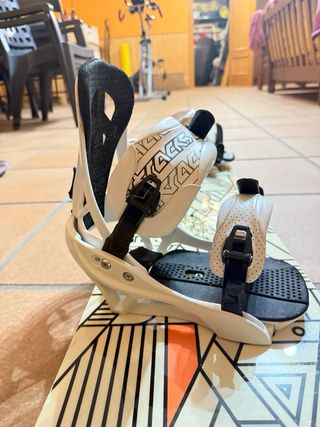Tabla Snowboard Airtracks 153cm + Fijaciones