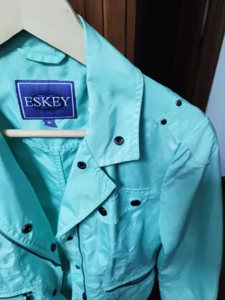 Chaqueta impermeable cortavientos