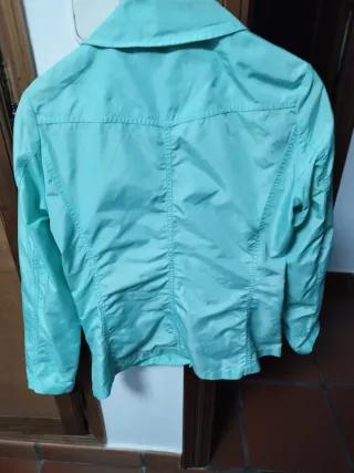 Chaqueta impermeable cortavientos