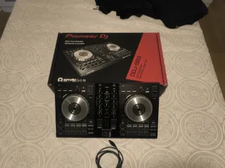 Controlador DJ Pioneer DDJ-SB3