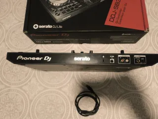 Controlador DJ Pioneer DDJ-SB3