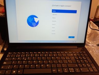 Portátil Lenovo i5-13420H 16GB RAM 512GB SSD