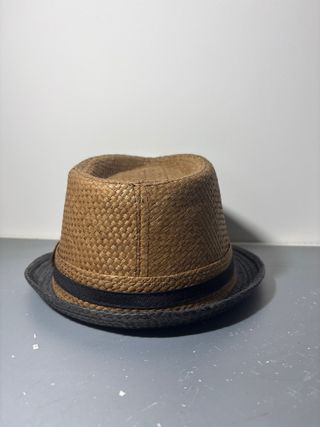 Sombrero de paja marrón y gris