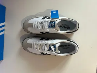 Adidas Samba Talla 40 Blancas y Grises