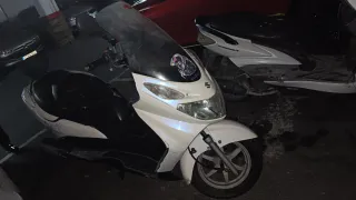 Suzuki Burgman 125cc Maxiscooter 2005