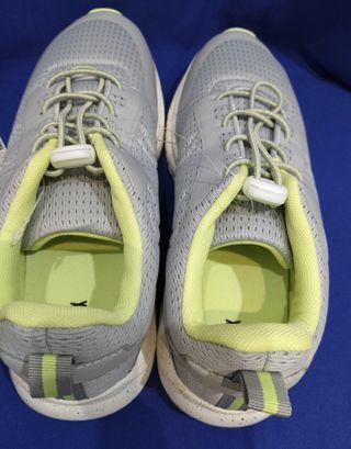 Scarpe sportive nuove taglia 39