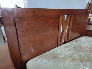 Conjunto cama + 2 mesas cabeceira