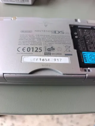 Nintendo DS Lite Grigio + Caricatore