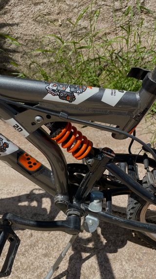 Bicicleta infantil B’TWIN (Decathlon)