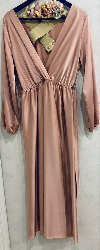 Vestido de fiesta con flores