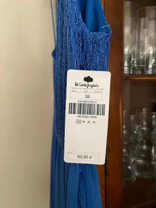 Vestido de fiesta azul asimétrico