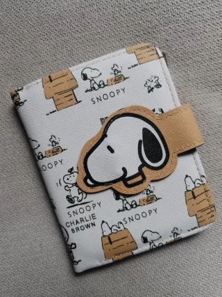 Aprovecha! Billetera y monedero Snoopy