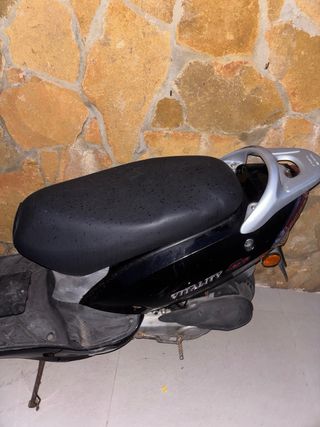 Moto KYMCO Vitality 49cc Scooter
