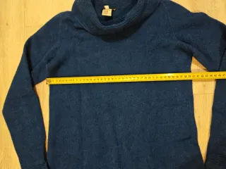 Abito blu collo alto