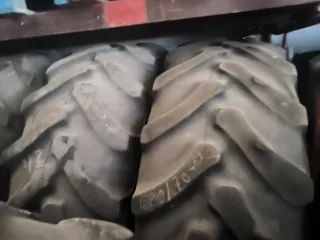 Ruedas de tractor 620/70-42