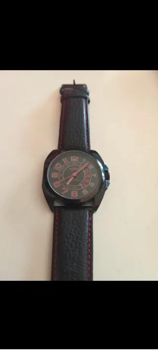 Reloj FUTUR Negro y Rojo