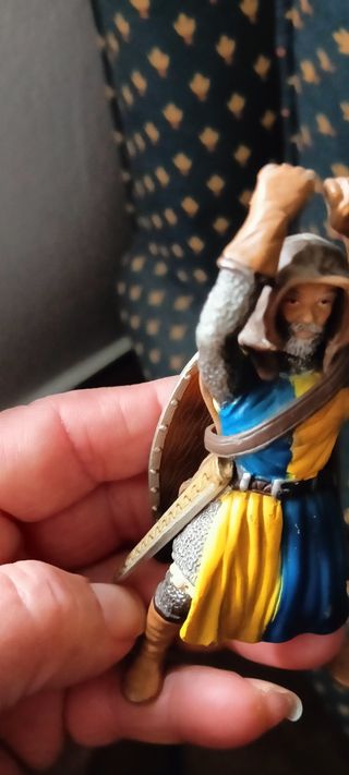 Figuras de Caballeros Medievales (2)