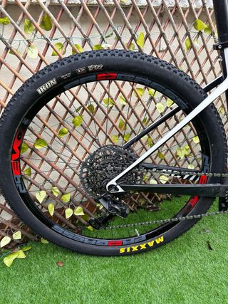 Bicicleta MTB GHOST LECTOR WRC