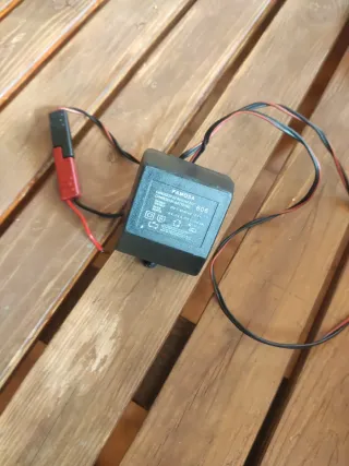 Cargador Famosa 606 Batería 6V 0.6A