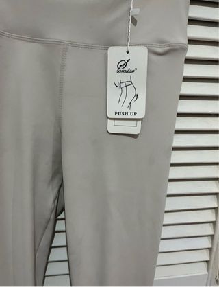 Leggings mayas largos beige talla S con etiqueta