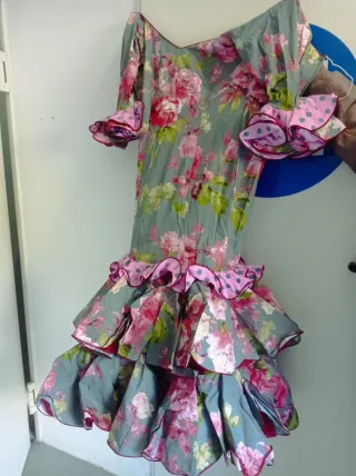 Traje Flamenca Volantes Flores