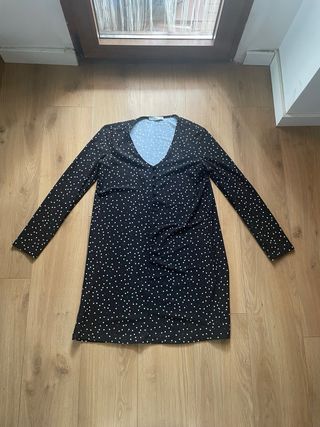 Vestido Negro Lunares Escote V Manga Larga