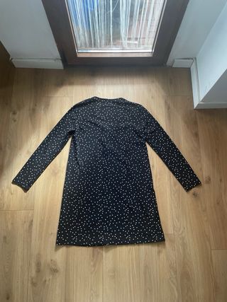 Vestido Negro Lunares Escote V Manga Larga