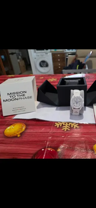 Omega x Swatch Moonswatch