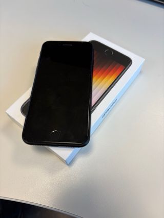 iPhone SE 2022 64GB Nero