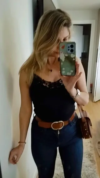 Camiseta Rouje Negra Encaje