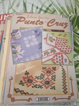 Lote revistas punto de cruz