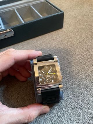 Colección de cuatro relojes de pulsera