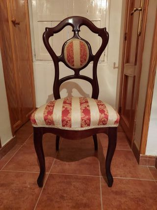 Sillas antiguas tapizadas