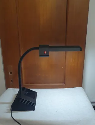 Lampada da tavolo flessibile