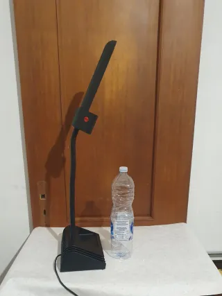 Lampada da tavolo flessibile