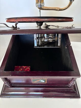 Gramófono His Master's Voice