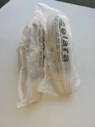 Zapatos Merceditas Beige Charol Talla 39