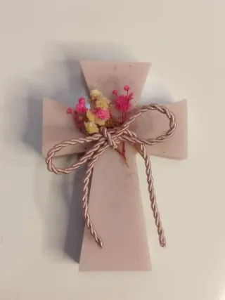 Creazioni in gesso ceramico con fiori