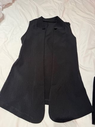 Conjunto traje pantalón y chaleco negro