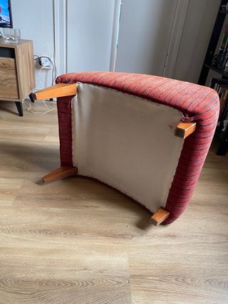 Reposapiés de tela y madera