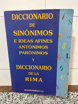 Dicc.de sinonimos e ides afines