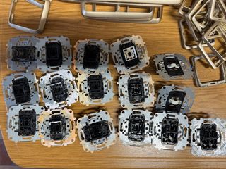 Mecanismos Niessen Arco Champán