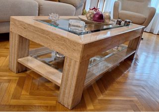 Mesa de centro de salón de madera y cristal