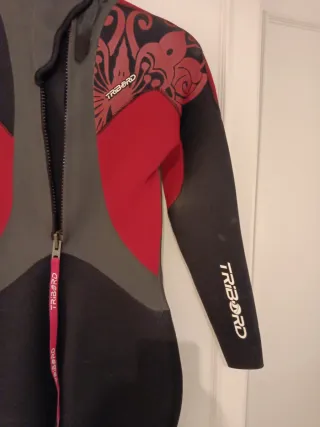Traje de surf Tribord nunca usado