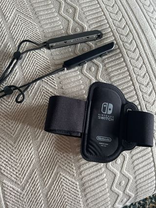 Nintendo Switch + 5 Giochi