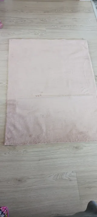 Alfombra suave beige