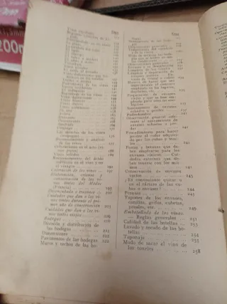 Libro enología antiguo