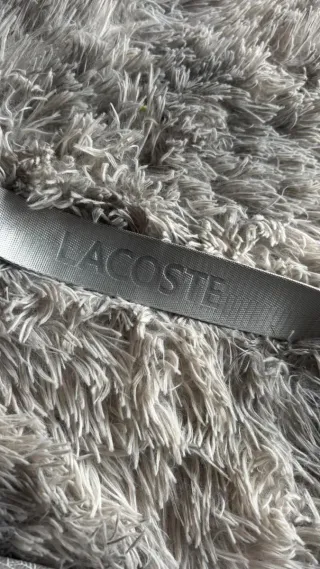 Bandolera Lacoste Gris y Blanca