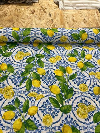 Scampolo di cotone con stampa 150x280