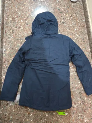 Abrigo azul y gris con capucha